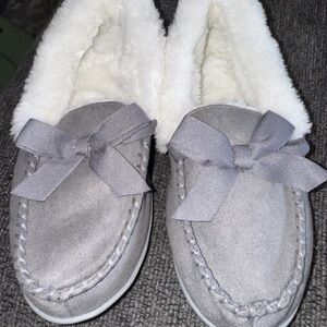 Sonoma Women's Slippers with Bow Detail